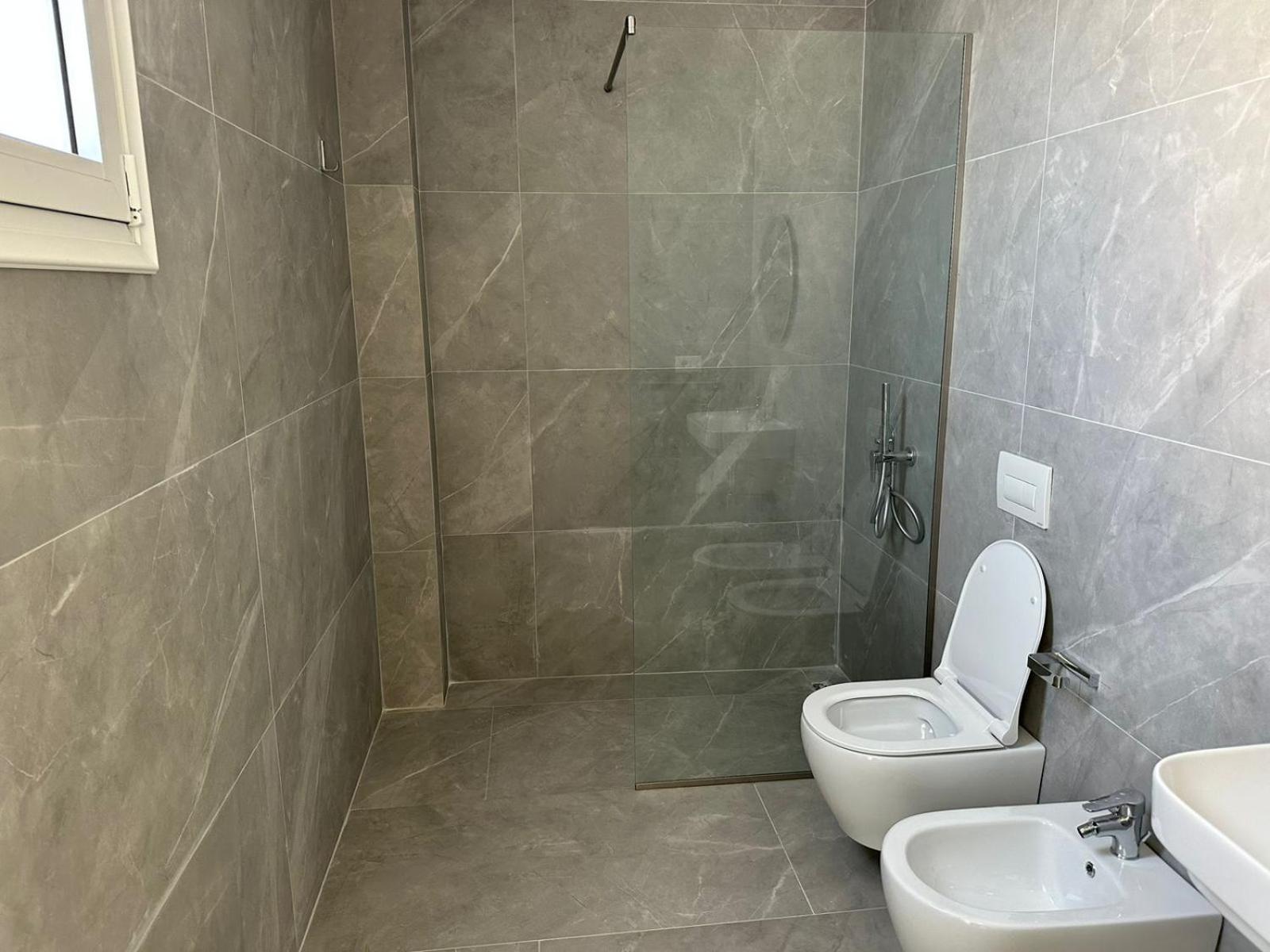Laid Hotel Vlorë Extérieur photo