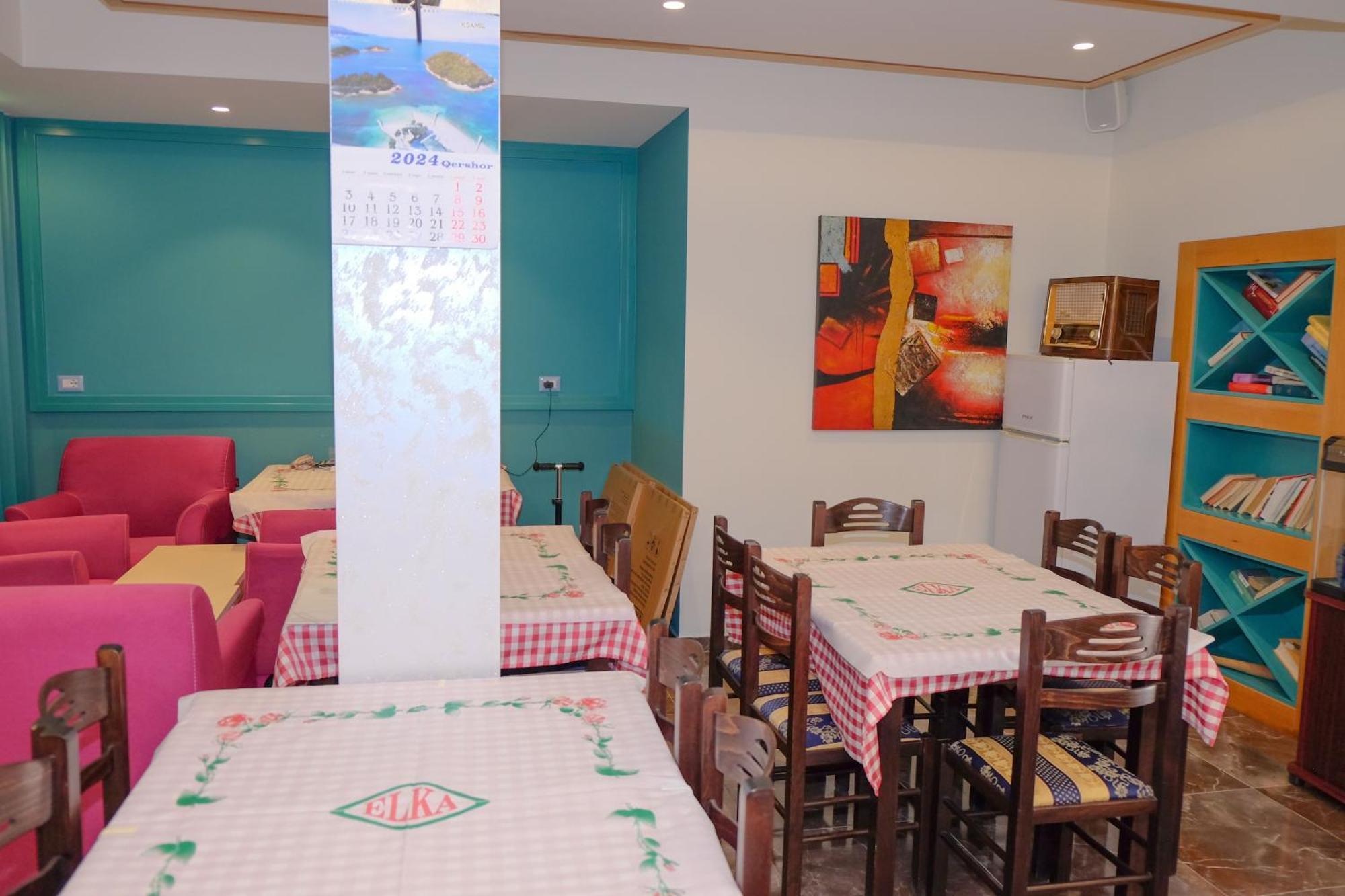 Laid Hotel Vlorë Extérieur photo
