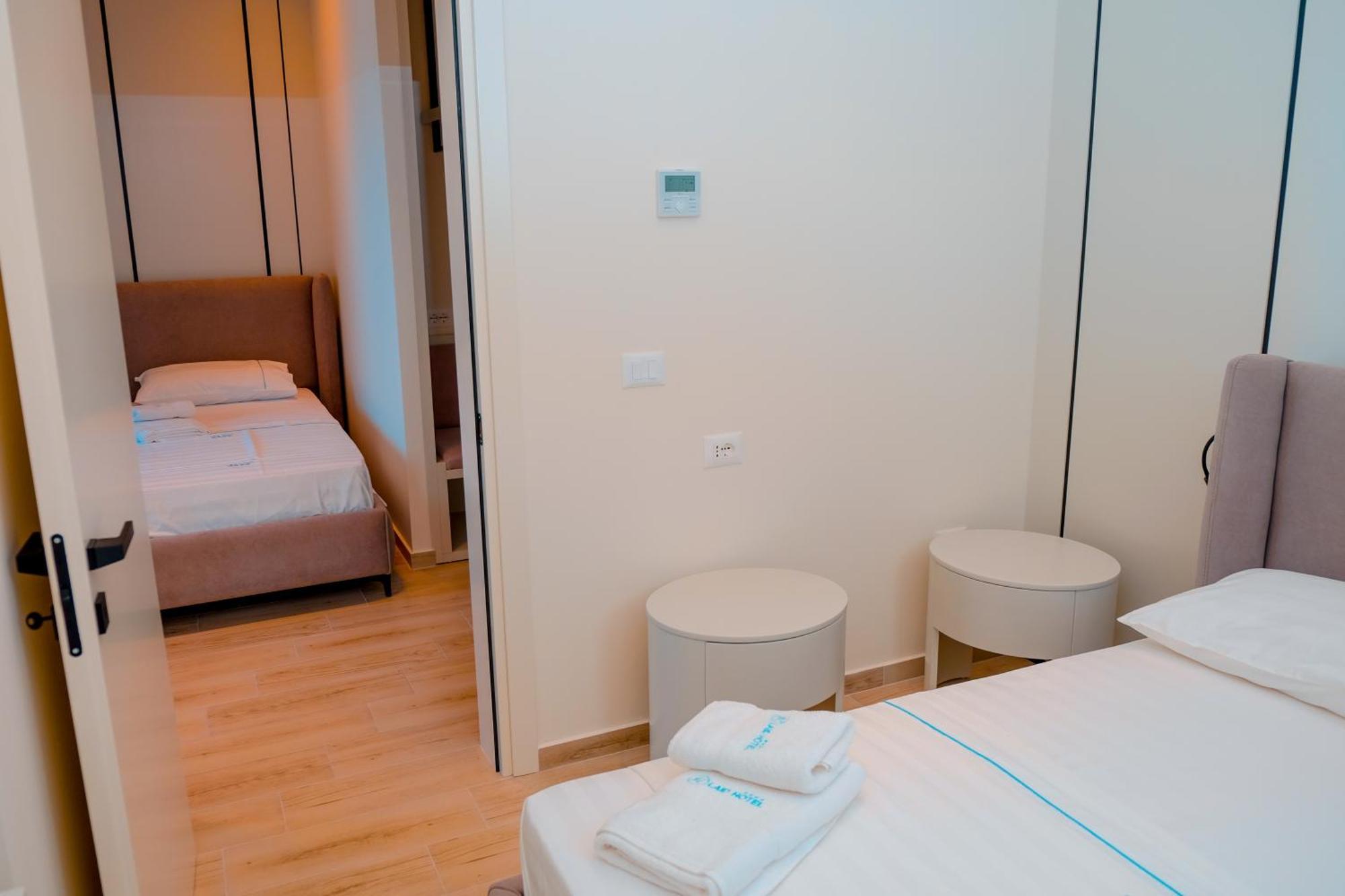 Laid Hotel Vlorë Extérieur photo