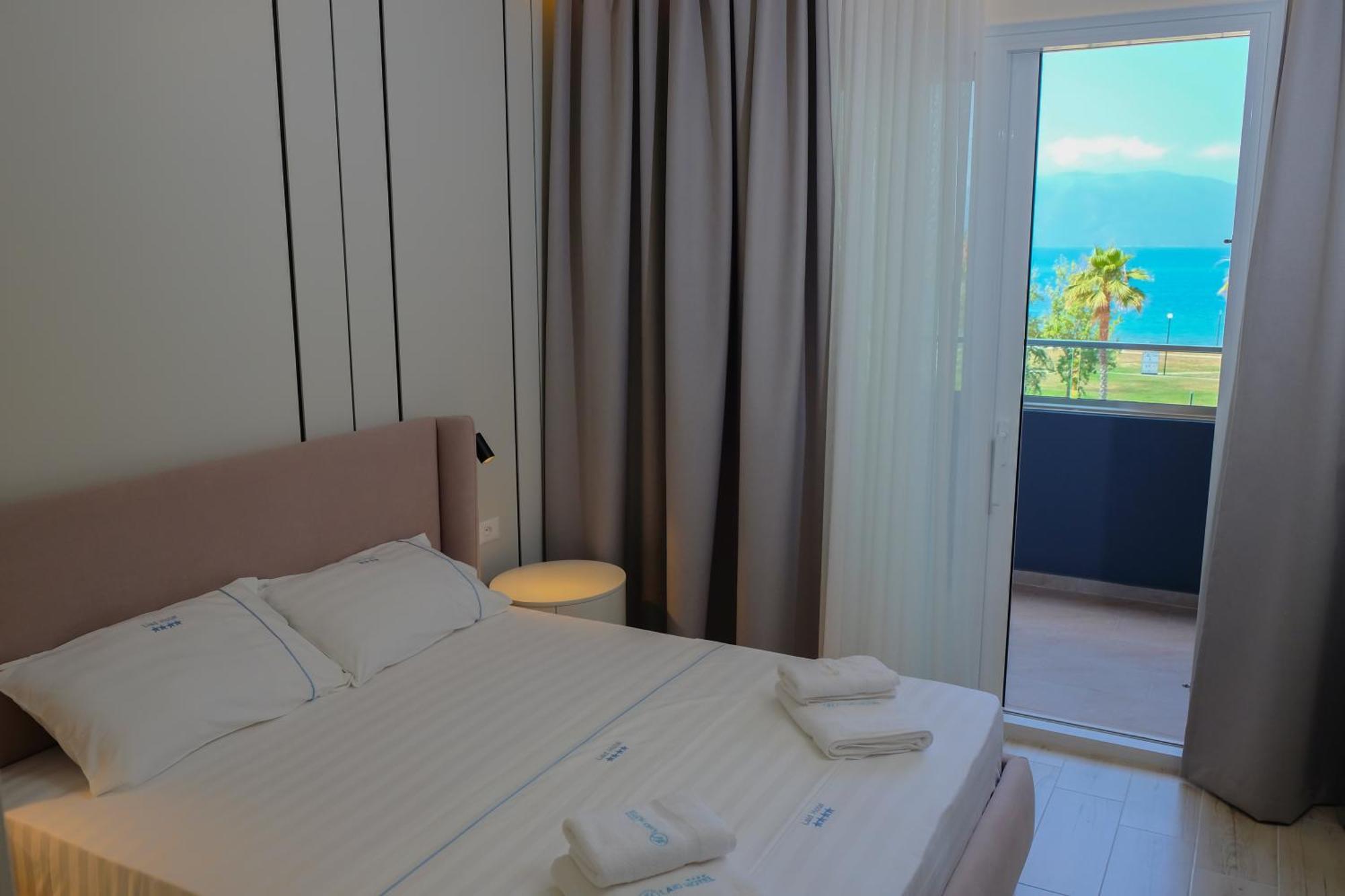 Laid Hotel Vlorë Extérieur photo