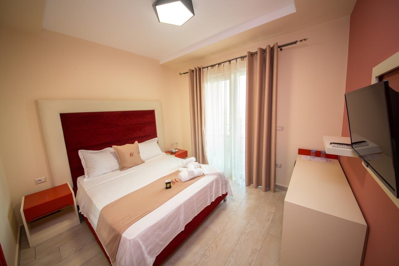 Laid Hotel Vlorë Extérieur photo